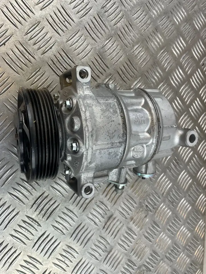 Volkswagen Golf VII (2013 - 2019) 5Q0819803E Компрессор (насос) кондиционера воздуха — фото 7