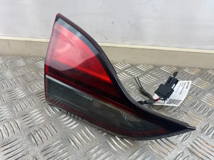 Opel Zafira C (2014 - 2016) 39028599 Задний фонарь в крышке багажника — фото 6
