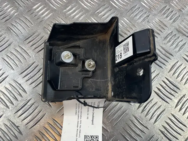 Toyota RAV 4 (XA50) (2018 - ) 7690142060C0 Молдинг крыла — фото 3