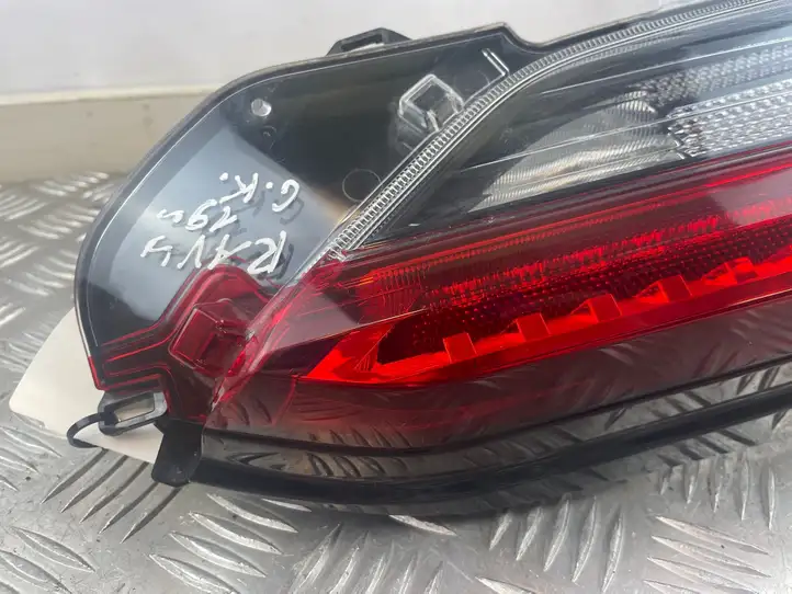Toyota RAV 4 (XA50) (2018 - ) 8159042050 Задний фонарь в крышке багажника — фото 5