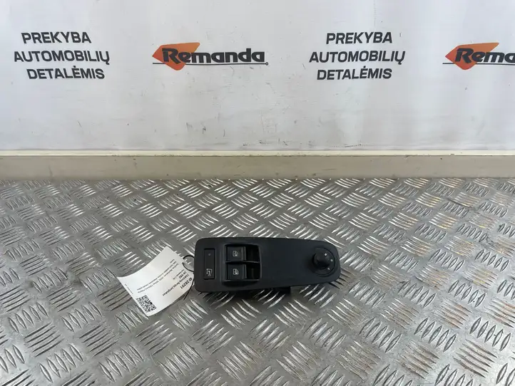 Fiat Ducato (2014 - ) 07356915110 Блок кнопок стеклоподъемников — фото 1