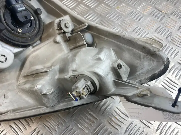 Toyota Corolla Verso E121 (2001 - 2004) 9922679004 Передняя фара — фото 7