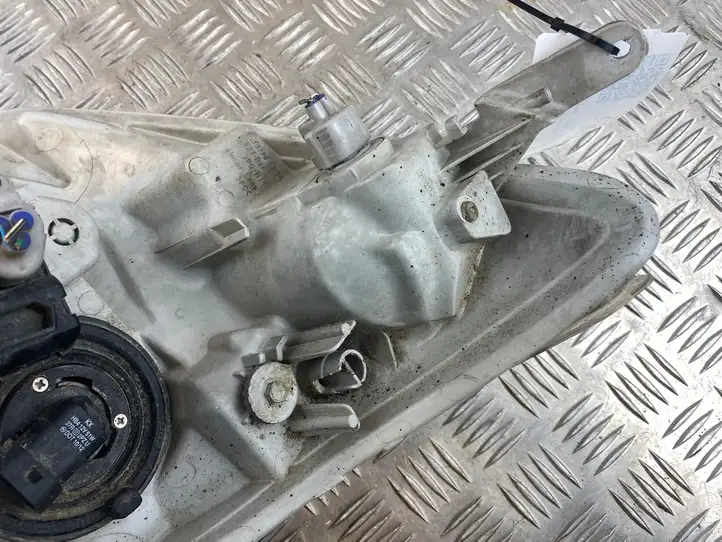 Toyota Corolla Verso E121 (2001 - 2004) 9922679004 Передняя фара — фото 2