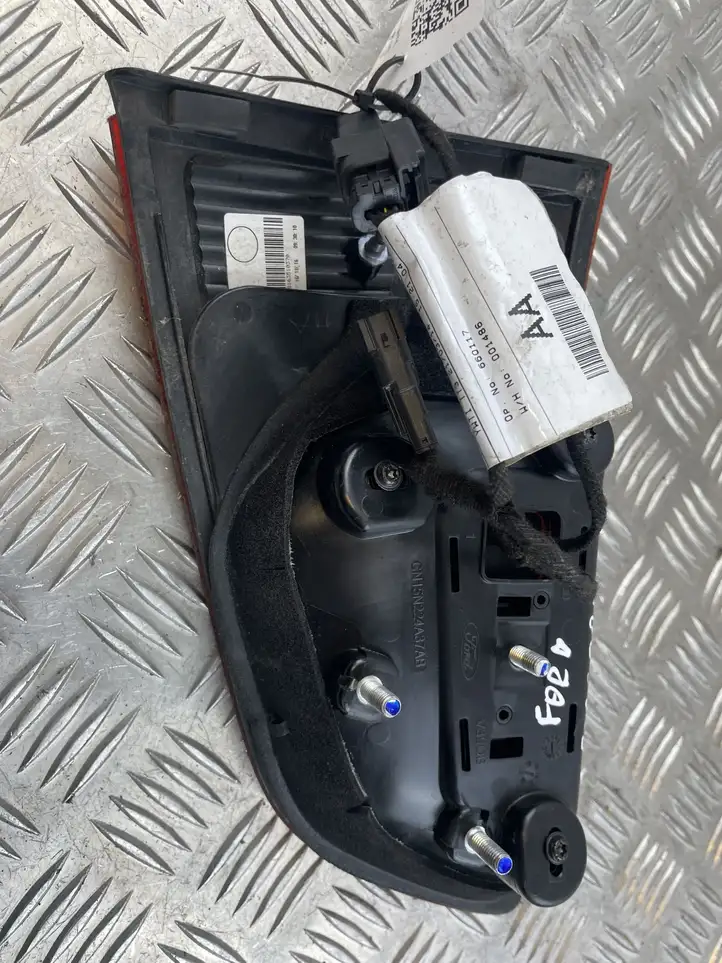 Ford Ecosport (2013 - 2018) CN15N224A37AB Задний фонарь в крышке багажника — фото 7