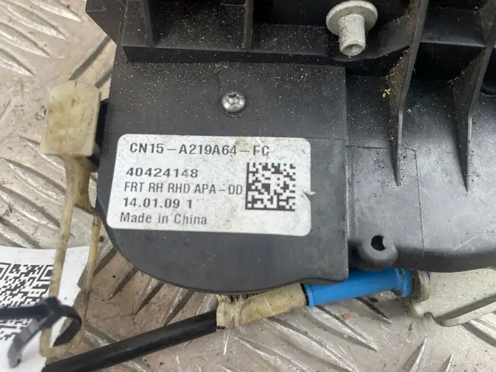 Ford Ecosport (2013 - 2018) CN15A219A64FC Замок передней двери — фото 2