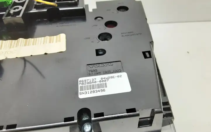 Volvo XC90 (2002 - 2006) 8697137 Блок управления климат-контролем — фото 4