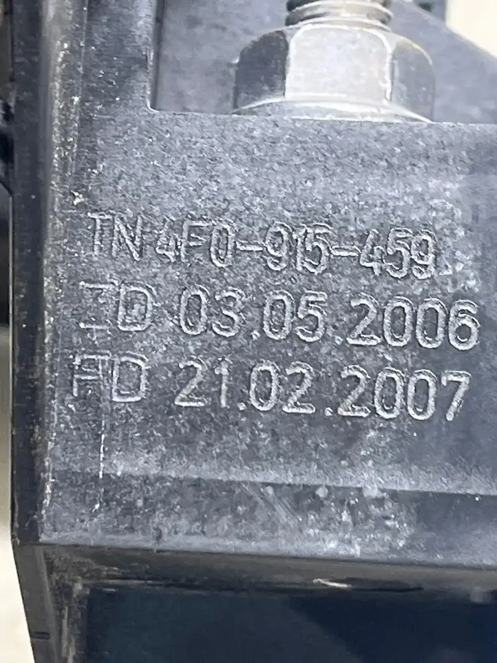 Audi A6 Allroad C6 (2006 - 2008) 4F0915459 Плюсовой провод аккумулятора — фото 3