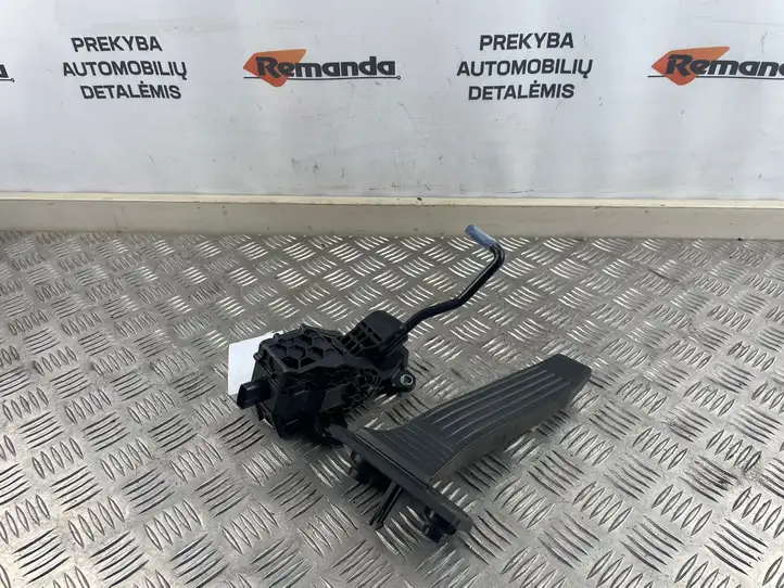 Toyota RAV 4 (XA50) (2018 - ) 7811042070 Педаль акселератора — фото 1