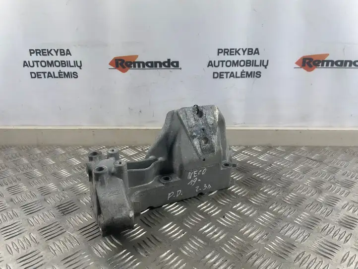 Iveco Daily Daily 6th gen (2012 - 2020) 504386159 Кронштейн двигателя — фото 1