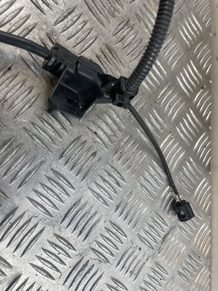 Toyota RAV 4 (XA50) (2018 - ) 890C042020 Проводка заднего датчика ABS — фото 5