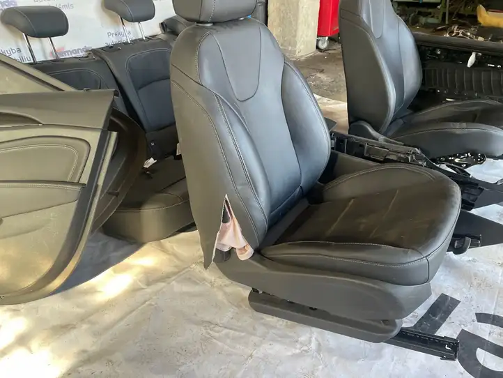 Opel Insignia B (2017 - ) Комплект салона — фото 3