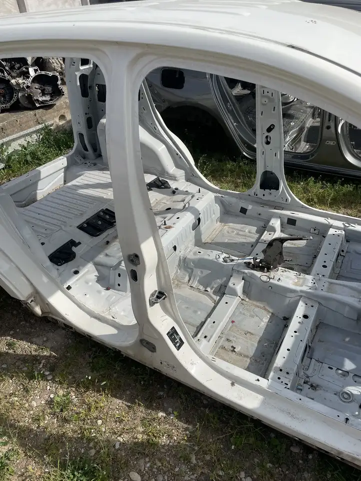 Ford Ecosport (2013 - 2018) Другая часть кузова — фото 2