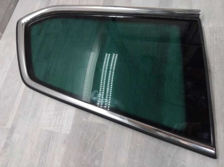 3G9845297CH Volkswagen PASSAT B8 Galinis šoninis kėbulo stiklas