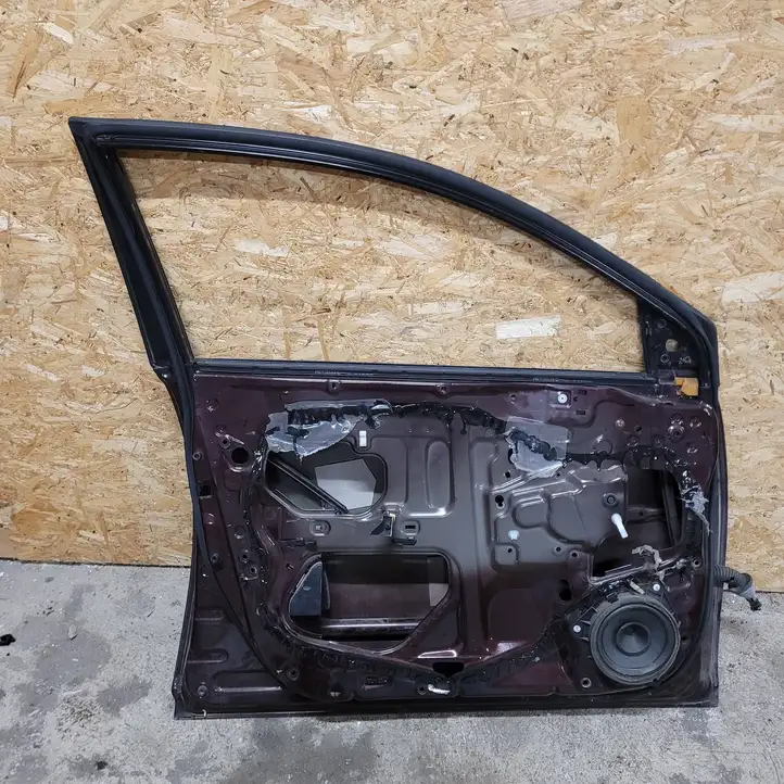 Toyota Avensis T250 (2006 - 2009) Дверь — фото 3