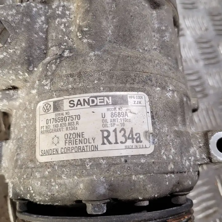 Volkswagen Jetta V (2005 - 2010) 01765907570 Компрессор (насос) кондиционера воздуха — фото 2
