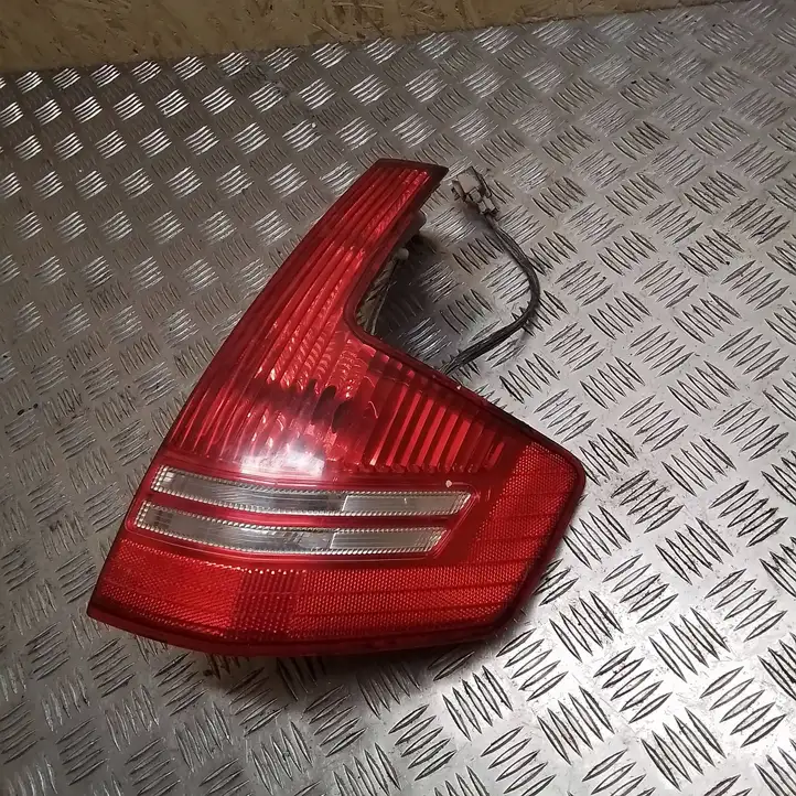 Citroen C4 (2008 - 2011) 9655863980 Задний фонарь в кузове — фото 2