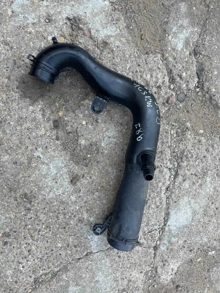 Volkswagen PASSAT B6 (2005 - 2010) Трубки интеркулера / Шланги интеркулера — фото 1