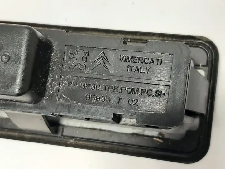 Citroen C4 Cactus (2017 - ) 9676028380 Кнопка закрытия багажника — фото 4