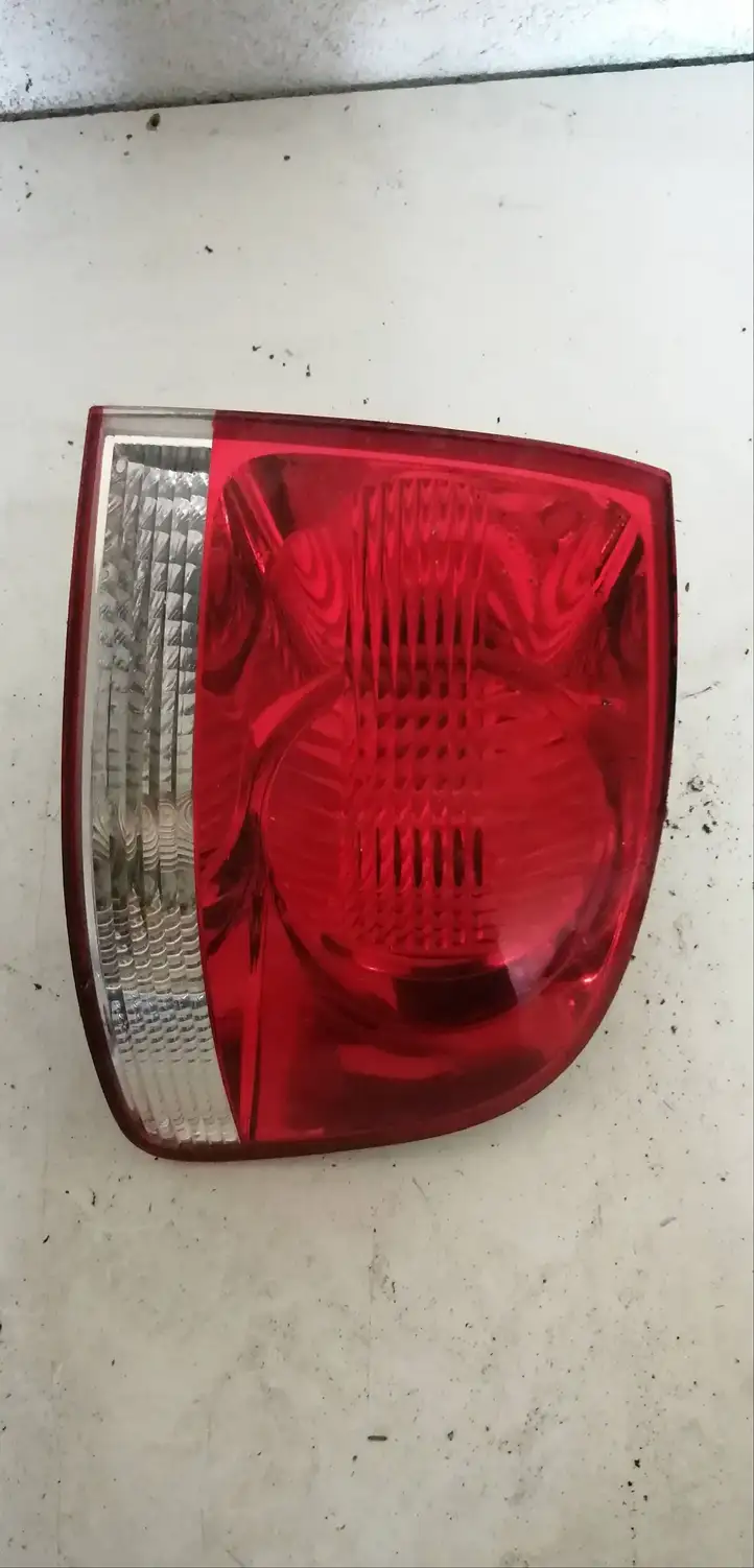 Volkswagen Touareg I (2002 - 2010) 7L6945096K Задний фонарь в кузове — фото 3