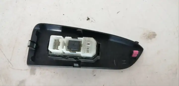 Toyota Land Cruiser (J120) (2002 - 2009) 7423260070 Блок кнопок стеклоподъемников — фото 3