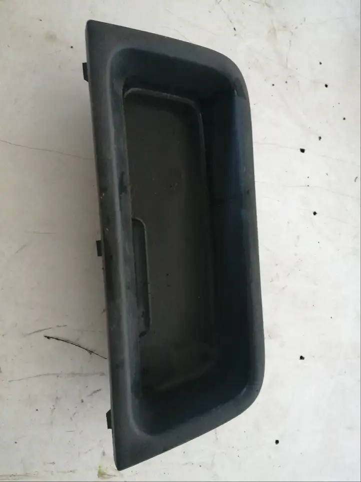 Toyota Land Cruiser (J120) (2002 - 2009) 6259660010 Прочие детали салона — фото 4