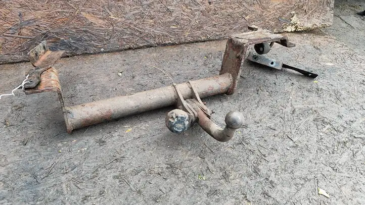 Toyota Yaris Verso (1999 - 2005) Комплект буксировочного крюка — фото 1