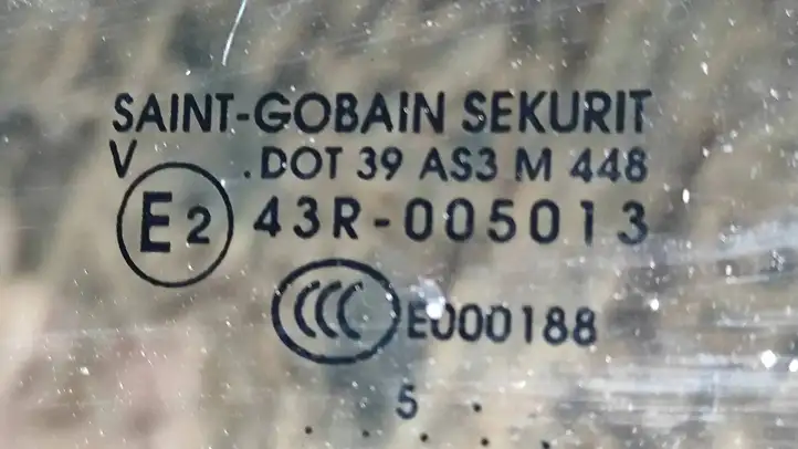 Daihatsu Sirion (2005 - 2007) E243R005013 Заднее боковое стекло — фото 5