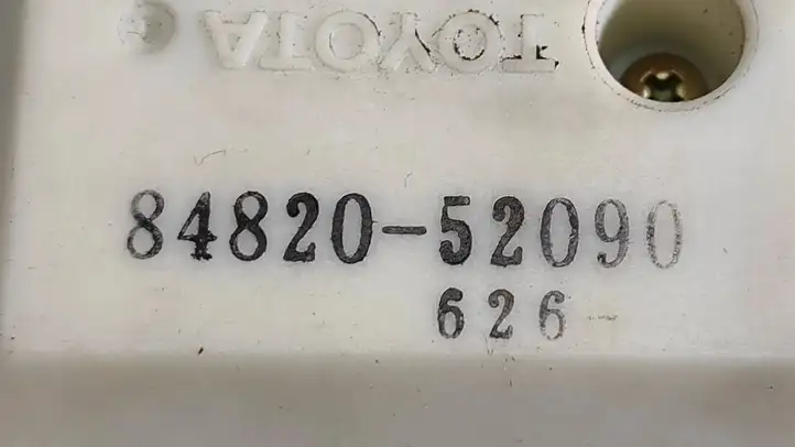 Toyota Yaris Verso (1999 - 2005) 8482052090 Блок кнопок стеклоподъемников — фото 4