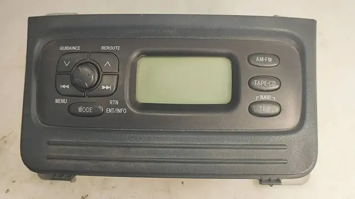 Toyota Yaris Verso (1999 - 2005) 8611052030 Магнитола / мультимедийная система — фото 1