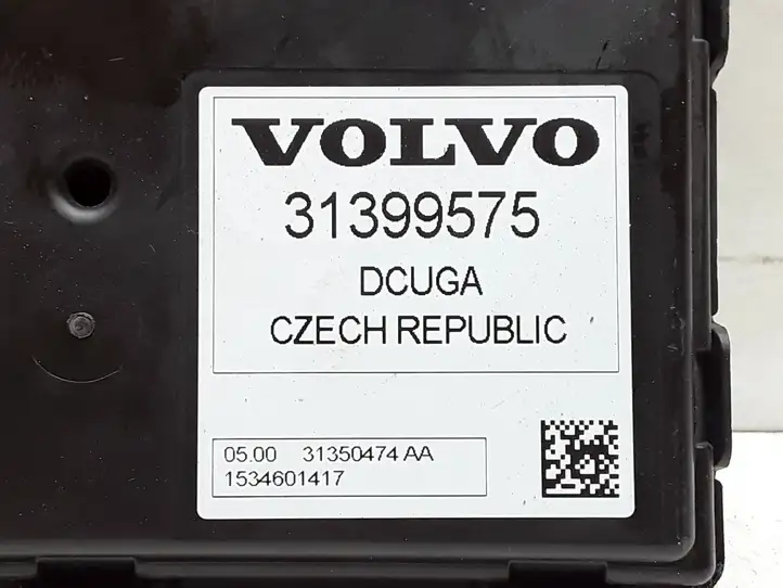 Volvo S60 (2013 - 2018) 31399575 Блок управления фаркопом — фото 3