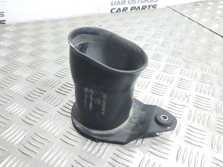 7792417 BMW 5 E60 E61 Oro paėmimo kanalo detalė (-ės)