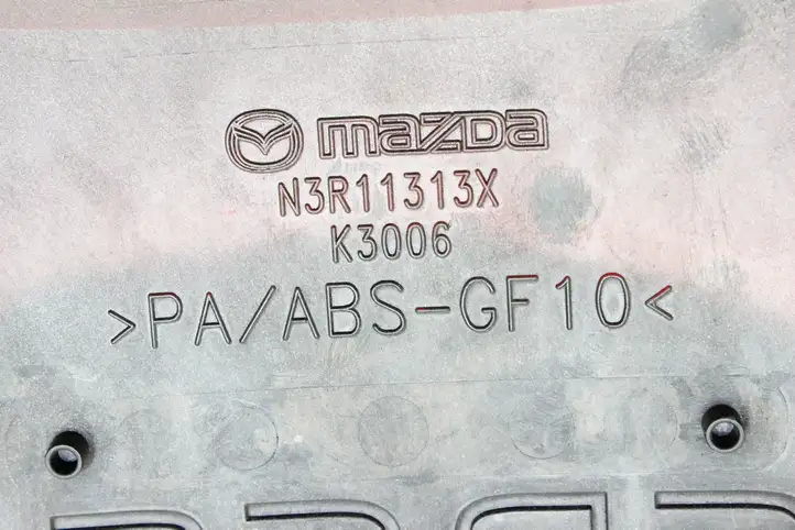 Mazda RX8 (2003 - 2008) N3R11313X Крышка двигателя декоративная — фото 3