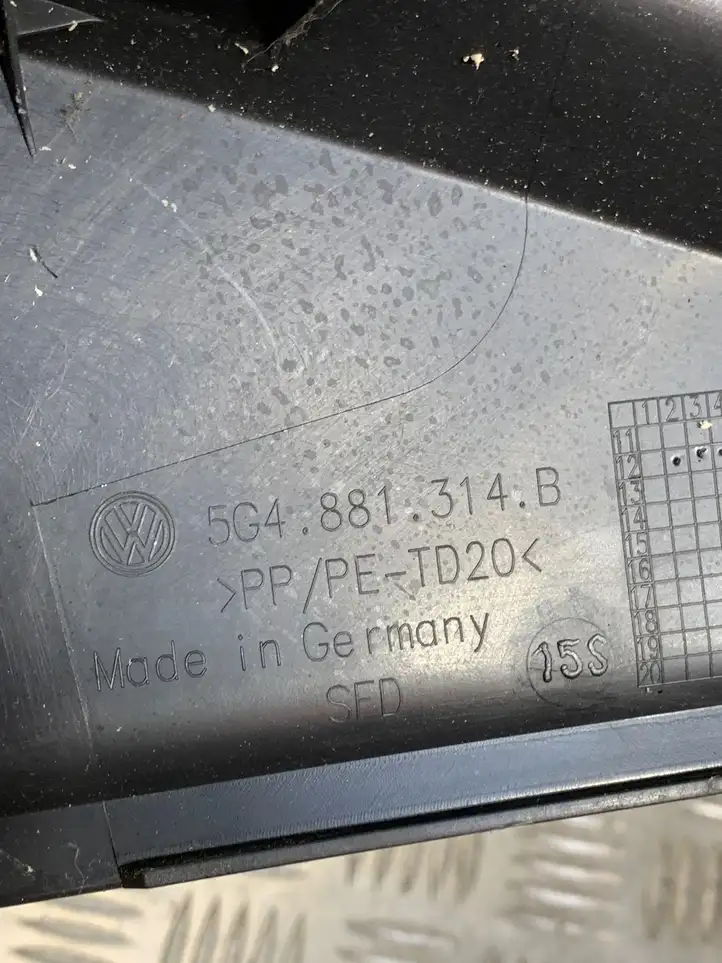 Volkswagen Golf VII (2013 - 2019) 5G4881314B Отделка салазок сиденья водителя — фото 5