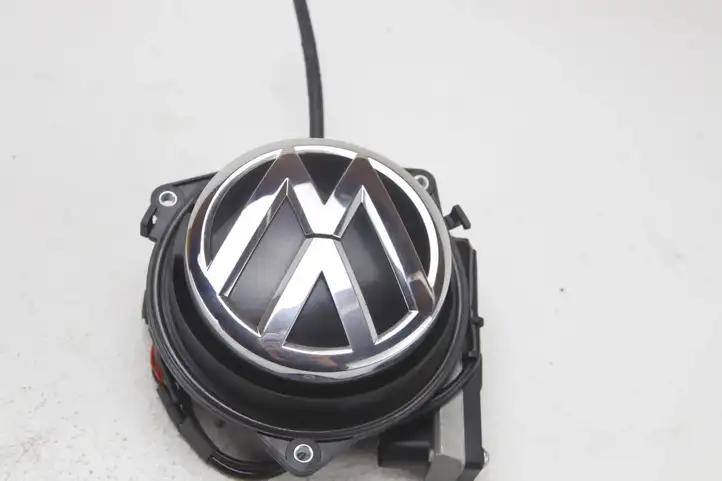 Volkswagen PASSAT B8 (2015 - ) 3G0827469AP Ручка багажника с камерой — фото 3