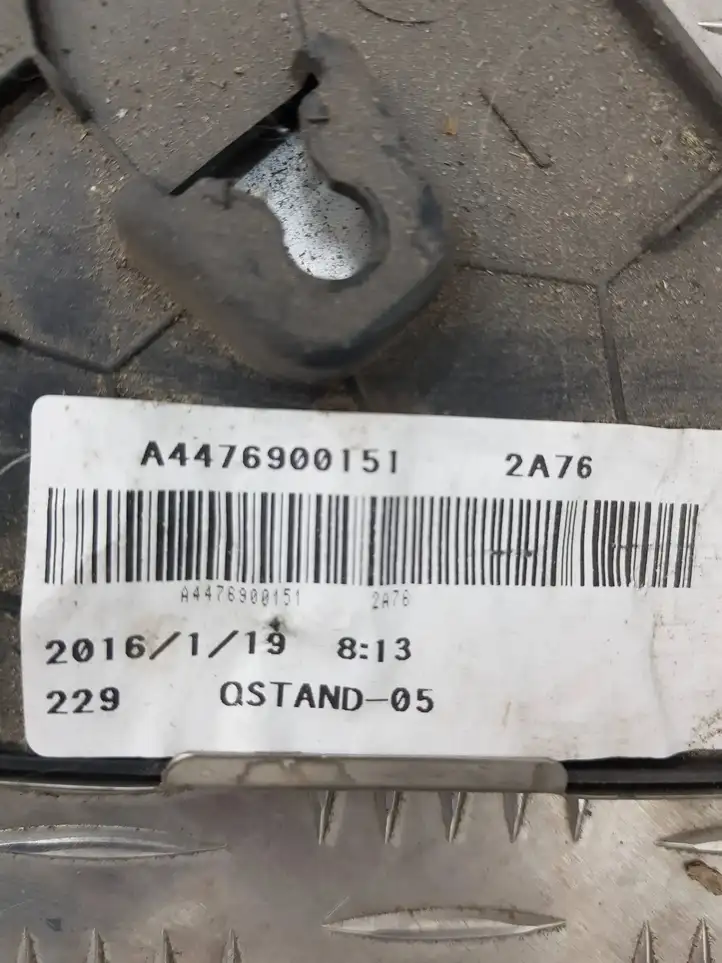 Mercedes-Benz Vito W447 (2014 - ) A4476900151 Прочая отделка багажника — фото 3