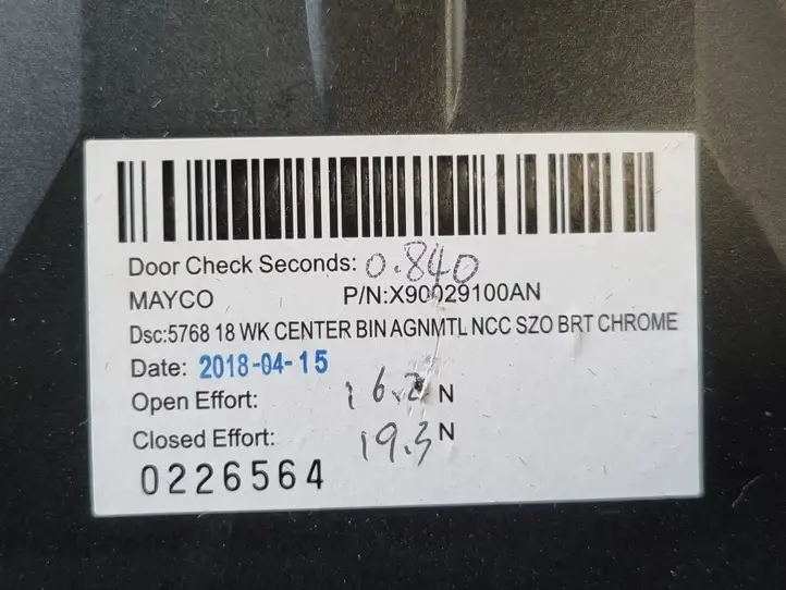 Jeep Grand Cherokee (2010 - 2021) X90029100AN Ящик центральной консоли — фото 8