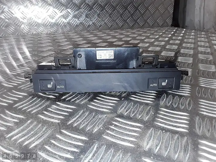Lexus ES 300h (2012 - 2018) 8475233380 Включатель обогрева — фото 1