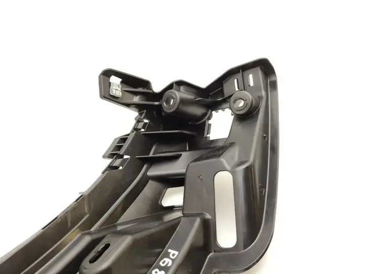 Porsche Taycan 9J1 (2019 - ) 9J1807126 Кронштейн заднего бампера — фото 10