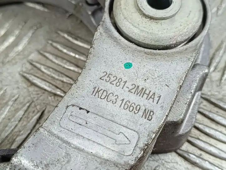 Hyundai Tucson IV NX4 (2020 - ) 252812MHA1 Натяжитель ремня генератора — фото 4