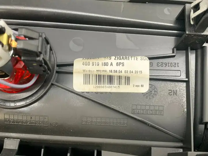 Audi A6 C7 (2014 - 2018) 4g0919180a Задний прикуриватель — фото 4