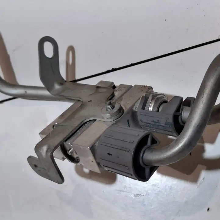 Ford Ecosport (2018 - ) GN1P7R081AG Масляная трубка охлаждения — фото 4