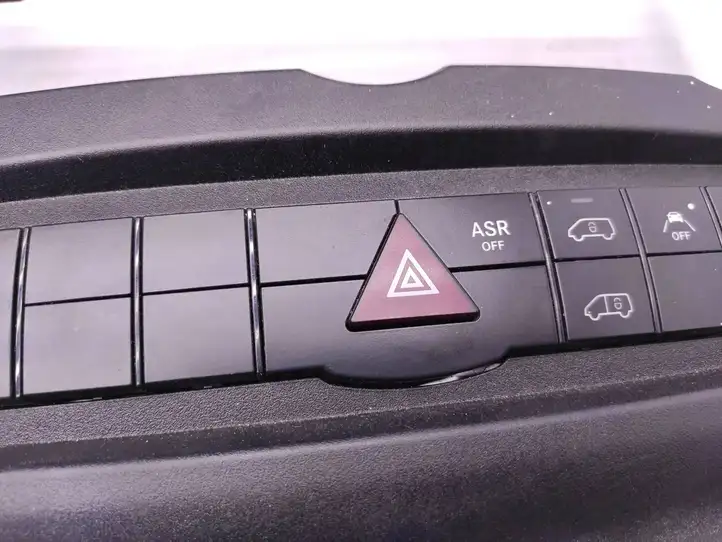 Volkswagen Crafter (2006 - 2016) A9069011401 Включатель аварийных фонарей — фото 6