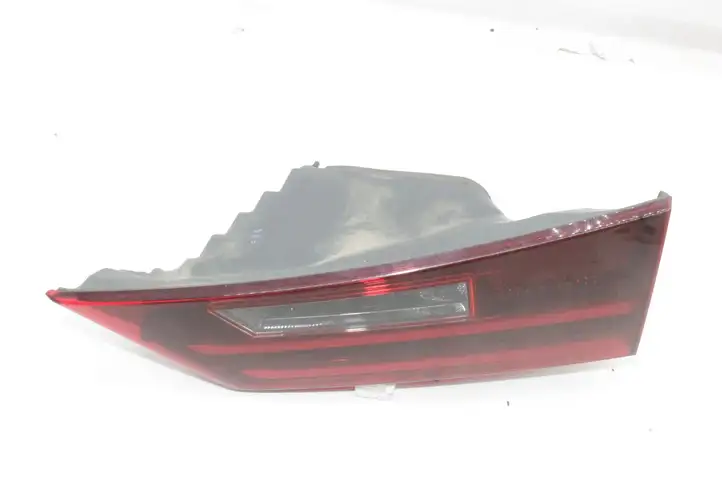Lexus IS III XE30 (2013 - 2016) 8158053151 Задний фонарь в крышке багажника — фото 2