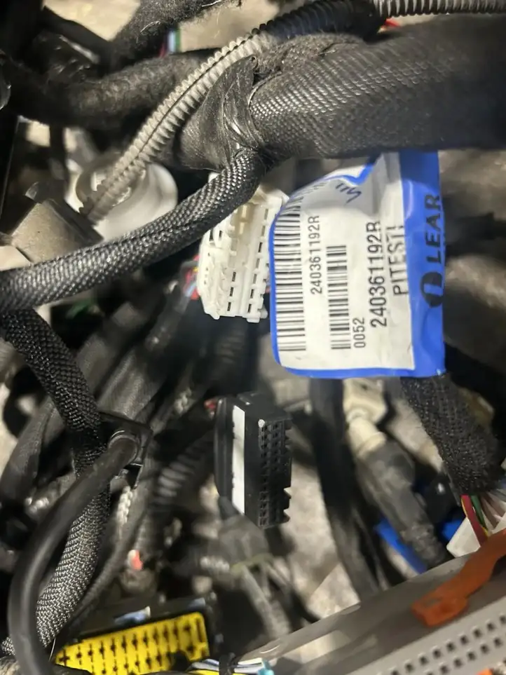 Opel Vivaro (2014 - 2018) 93455415 Прочая электропроводка — фото 10