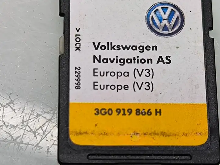 Volkswagen PASSAT B7 (2011 - 2014) 3G0919866H Навигационные карты CD/DVD — фото 6
