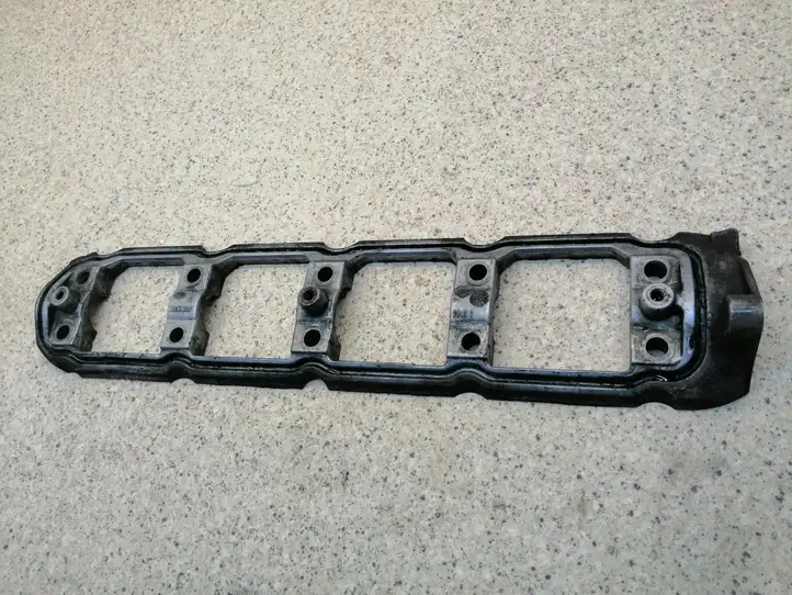 Opel Vivaro (2001 - 2006) 035929 Крышка распределительного вала — фото 4