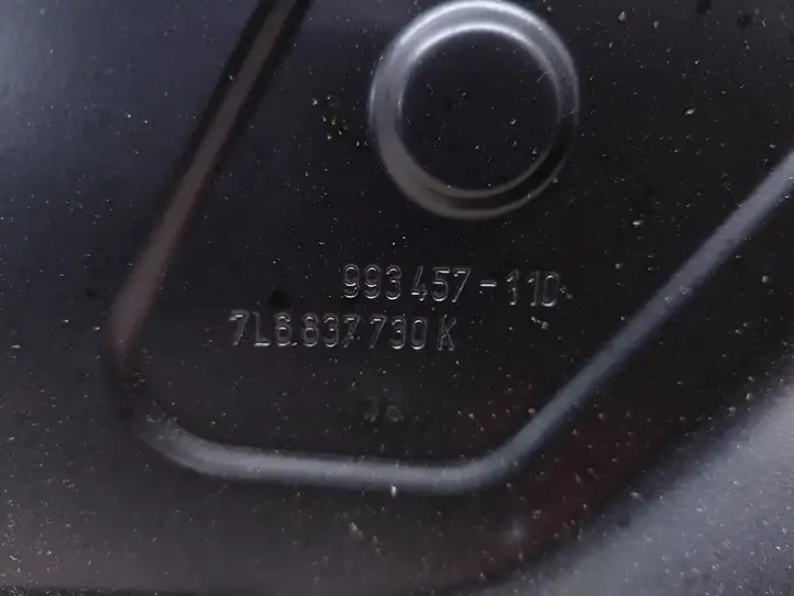 Volkswagen Touareg I (2002 - 2010) 7L6837730K Рамка стекла передней двери — фото 7