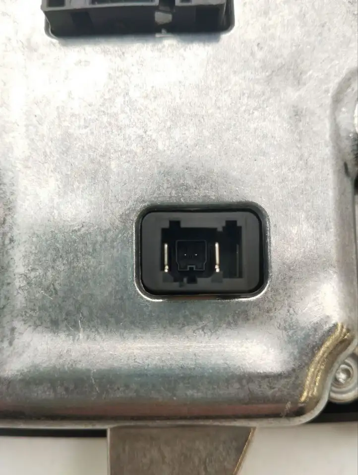 Maserati MC20 (2021 - ) 670299323 Спидометр — фото 6