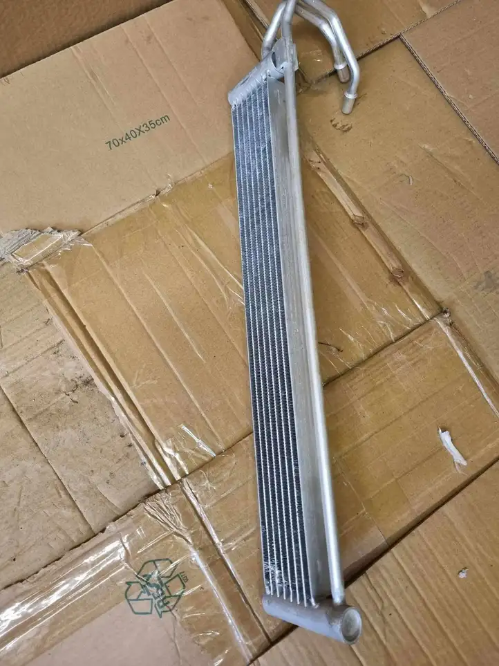 BMW M3 F80 (2014 - 2020) Масляный радиатор коробки передач — фото 5