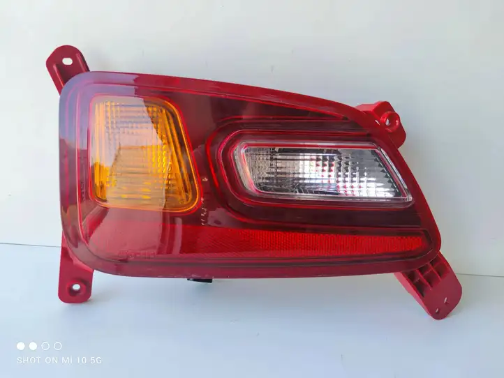 Hyundai Kona I (2017 - 2022) 92405J901 Задний противотуманный фонарь — фото 1